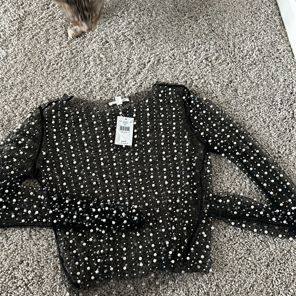 Pearl mesh top